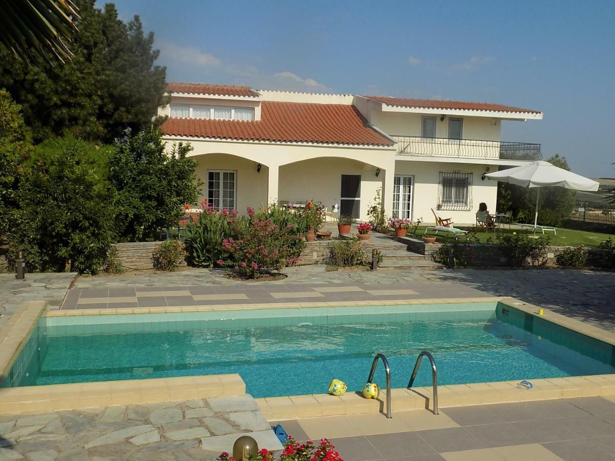 Villa Orestis Melina Nea Iraklia Exterior photo